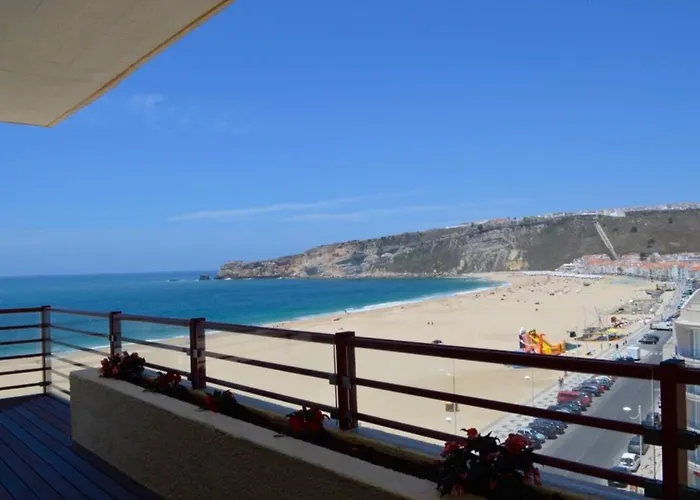 Daire 2 Bed Flat - Sleeps 4 - Parking - Wifi *